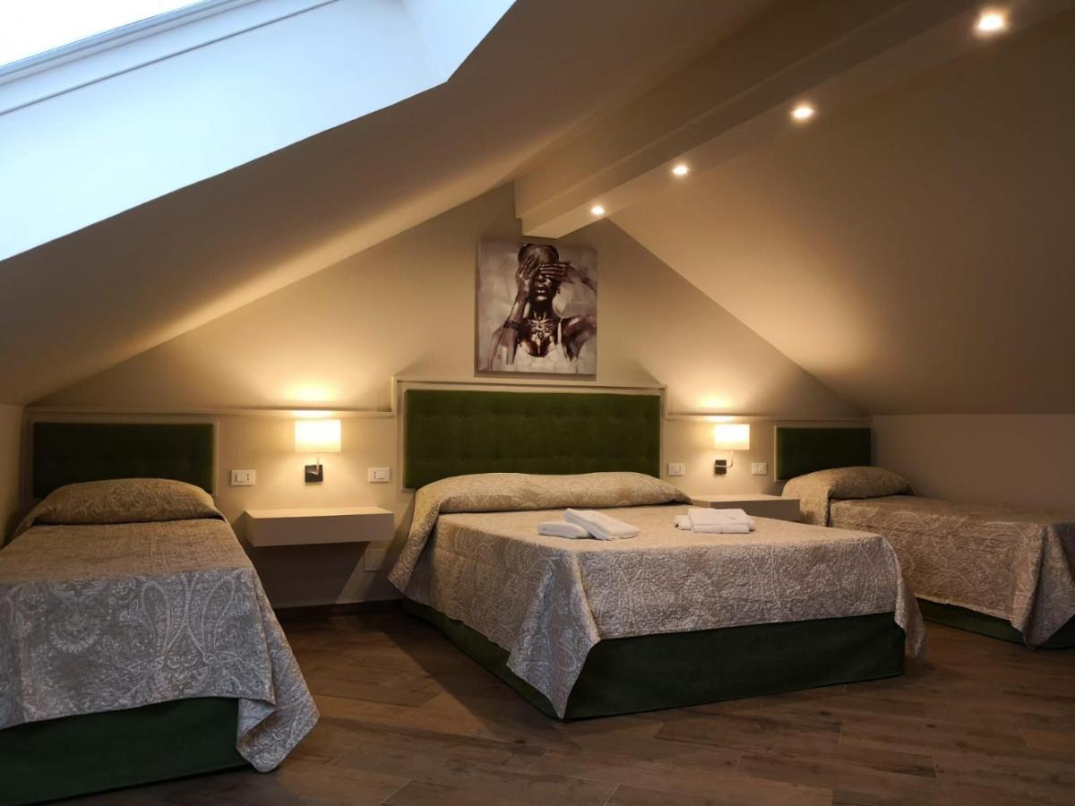 Hotel Scm House Mascali Esterno foto