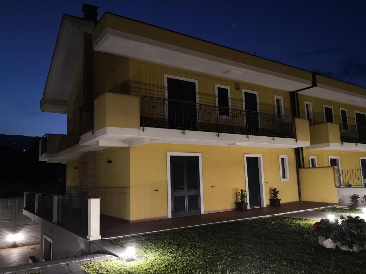 Hotel Scm House Mascali Esterno foto